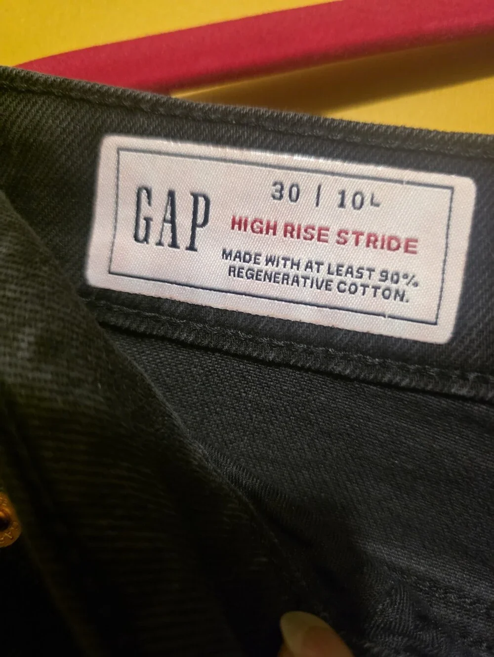 GAP Wide-Leg High-Rise Jeans — Black - Picture 5 of 5